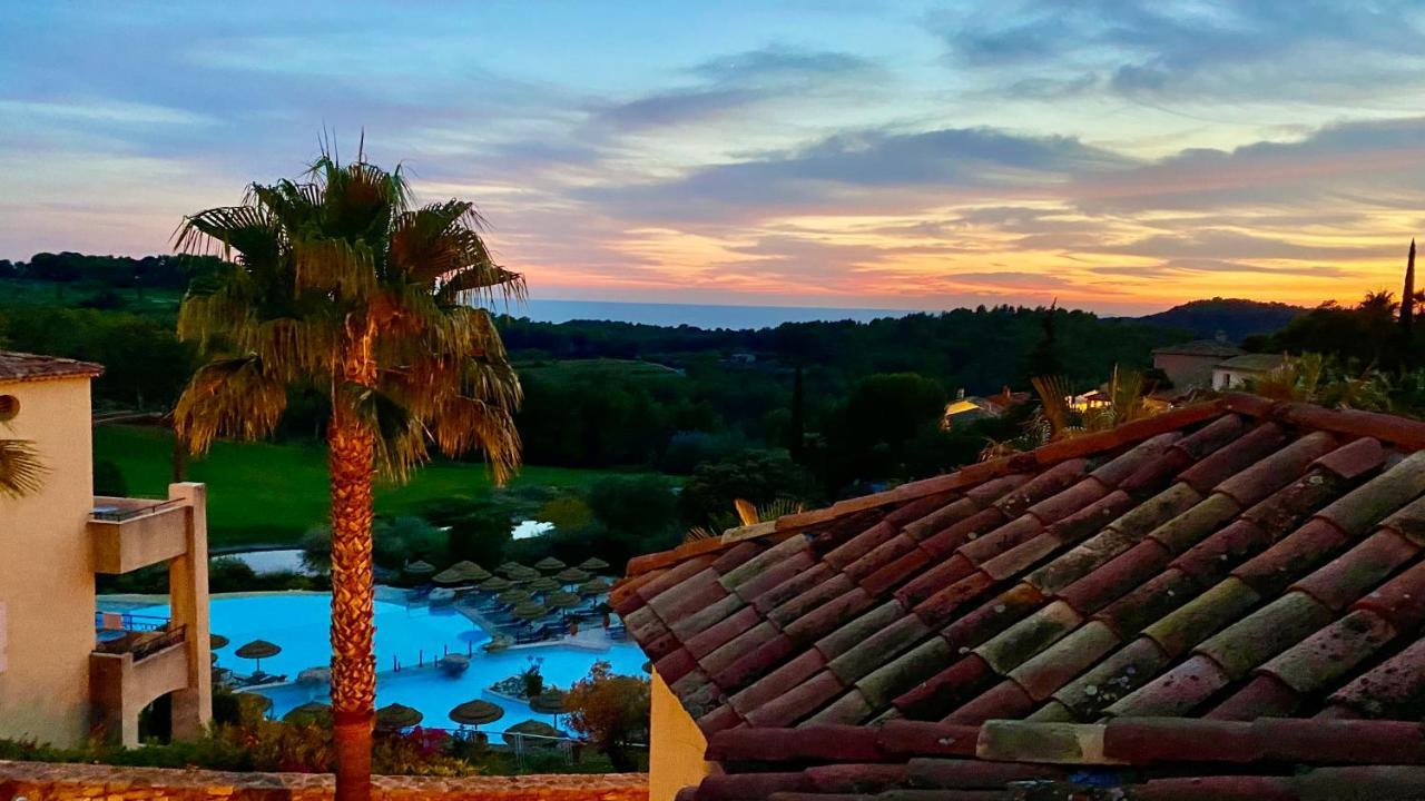 Hameau Des Amandiers-Vue Mer & Golf Saint-Cyr-sur-Mer Exteriér fotografie